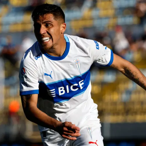 César Pinares, U. Católica