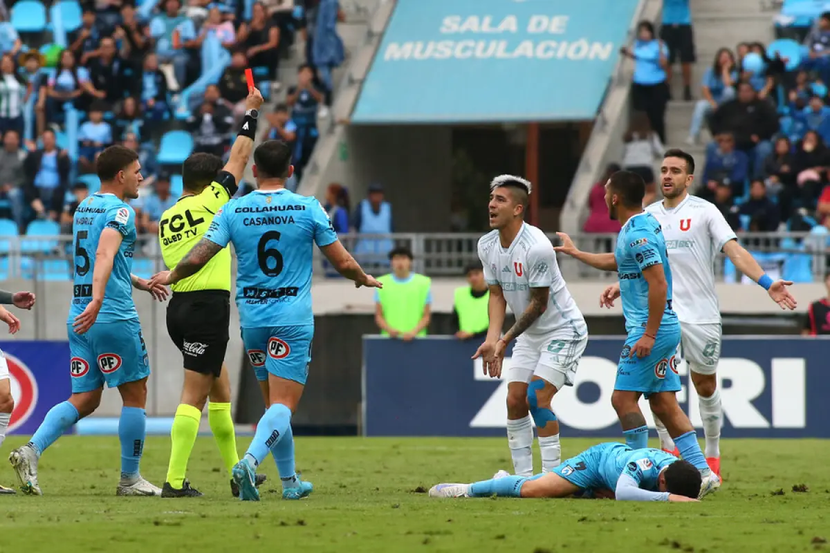 Piero Maza expulsa a Leandro Fernández, de U. de C