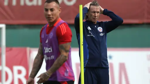 Ricardo Gareca y Eduardo Vargas