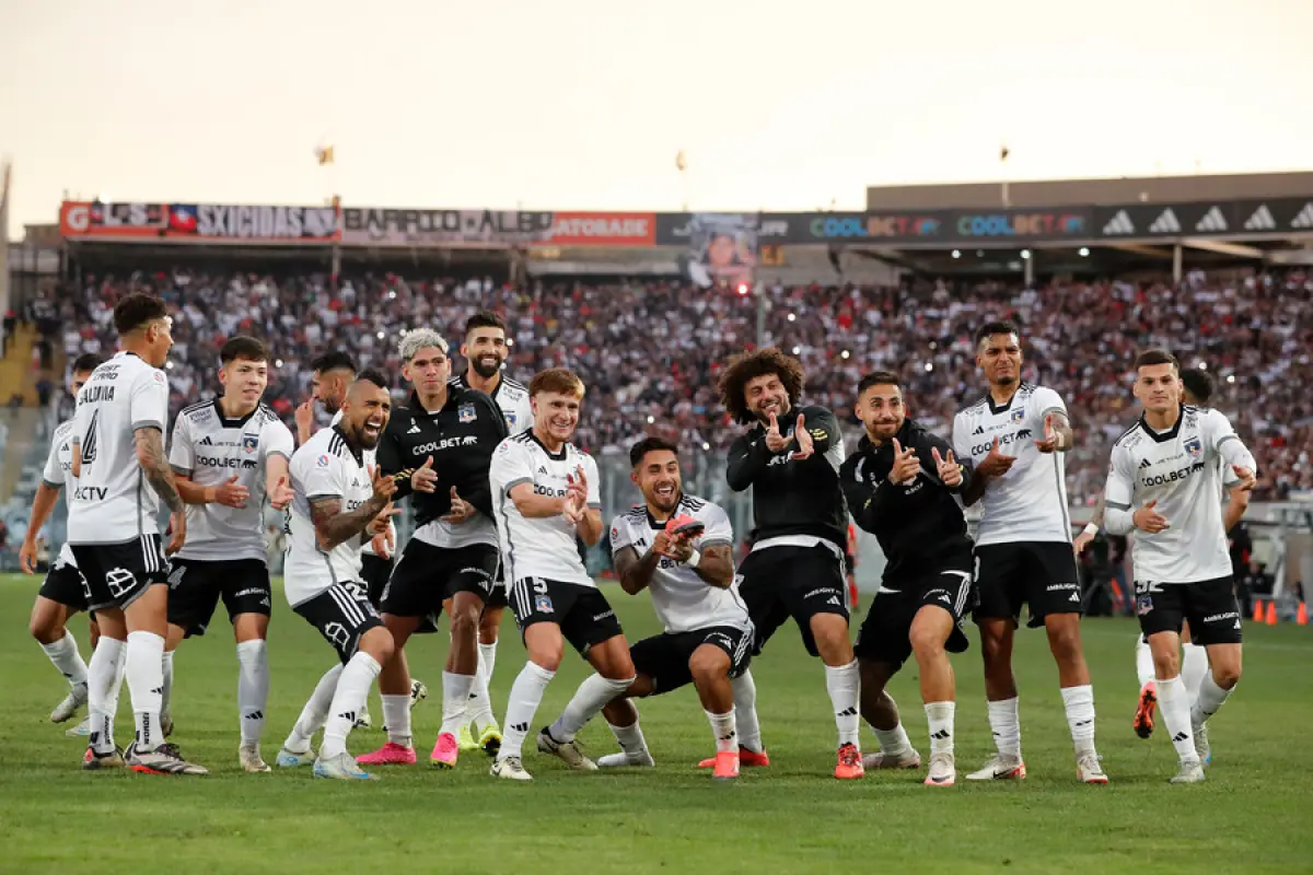 Colo Colo celebra su victoria ante Deportes Iquique, Photosport
