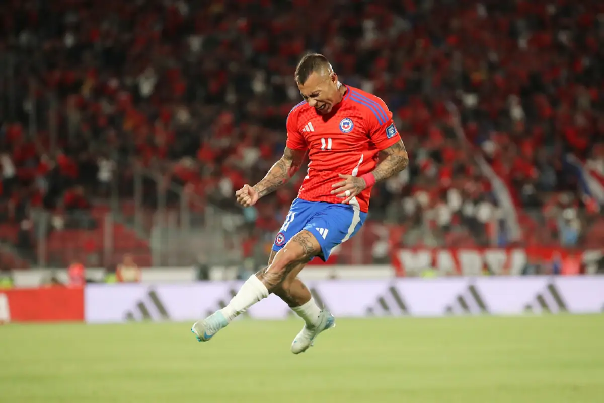 Eduardo Vargas, Photosport