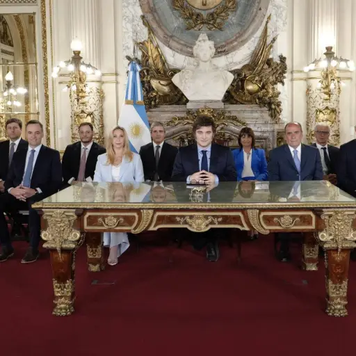 Javier Milei y su gabinete