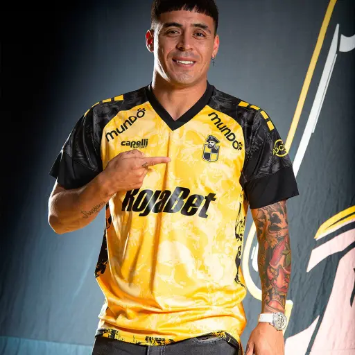 Brian Fernández ,Instagram