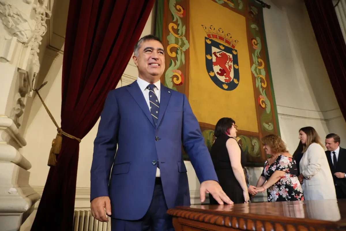 Mario Desbordes, Aton