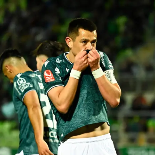 Carlos Muñoz ,Photosport