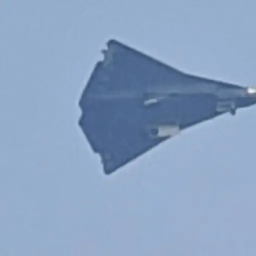 Caza chino J-36