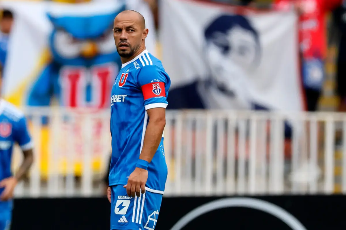 Marcelo Díaz - Capitán de la Universidad de Chile, Aton Chile
