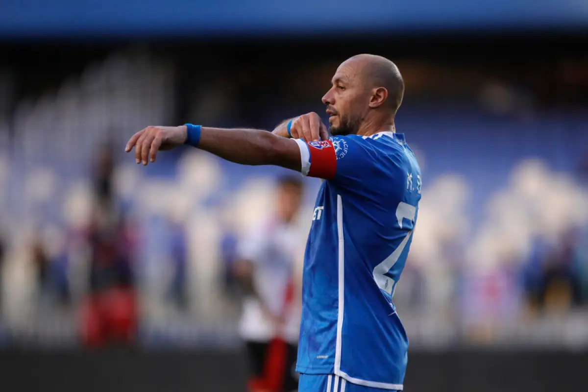 Marcelo Díaz - Capitán de la U, Aton Chile