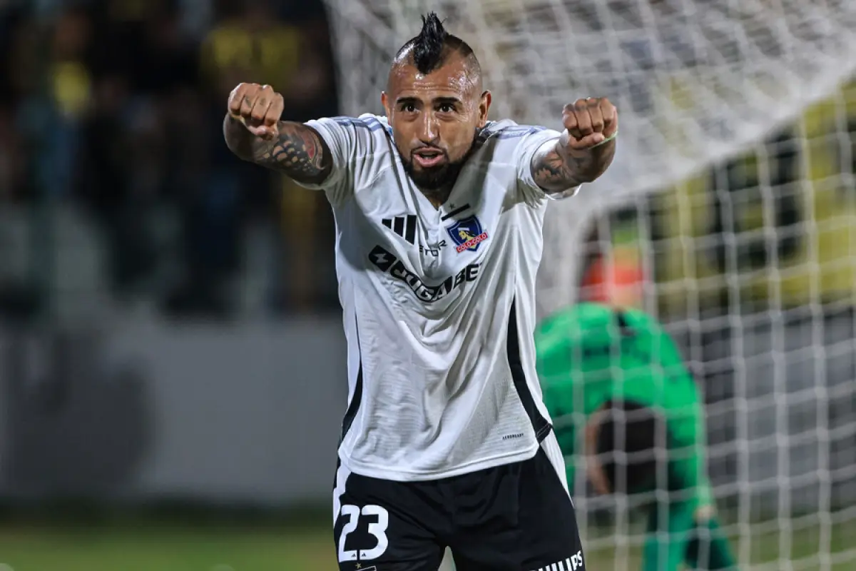 Arturo Vidal - Colo Colo, Aton Chile
