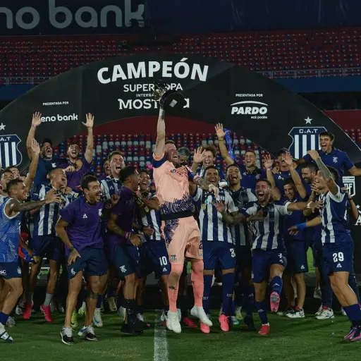 Talleres derrota a River Plate