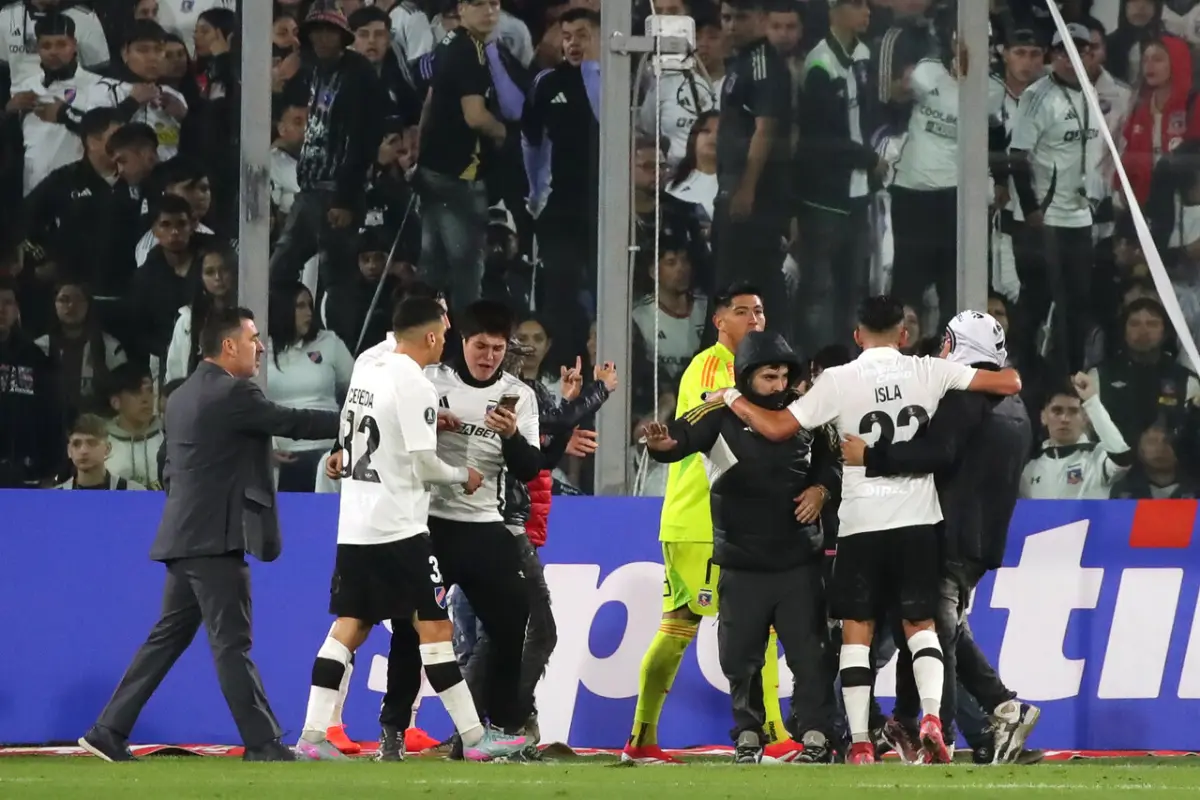 Barra de Colo Colo, Photosport